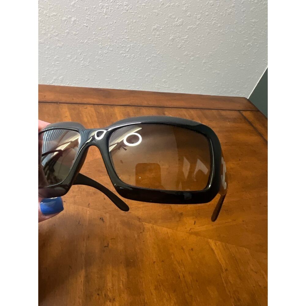 Chanel Mother of Pearl CC sunglasses - Picture 6 of 12